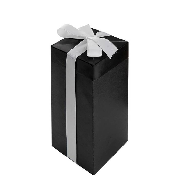 Caja de cartón automontable para la presentación de regalos
